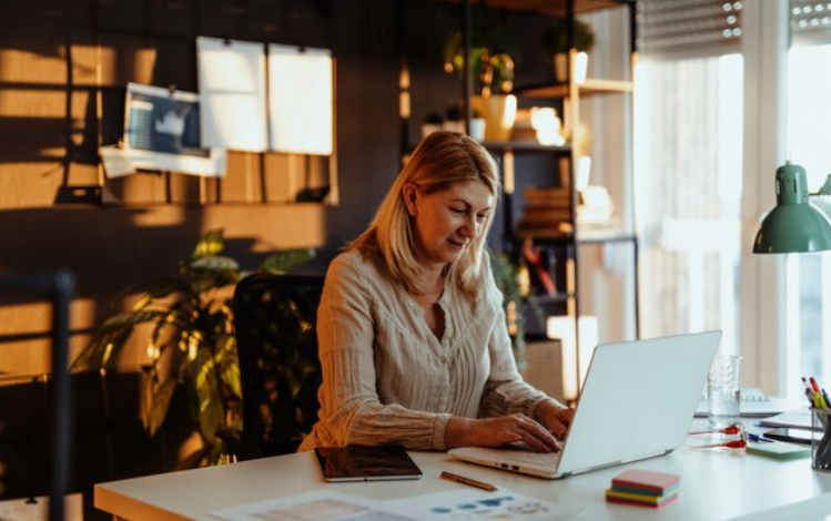 A Practical Blueprint for Early Retirement: Aligning Savings and Investments with Your Values